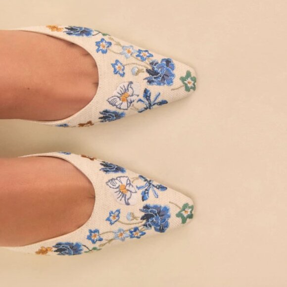 Bone Tabitha Simmons x Next Embroidery Kitten Mules - Picture 4 of 10